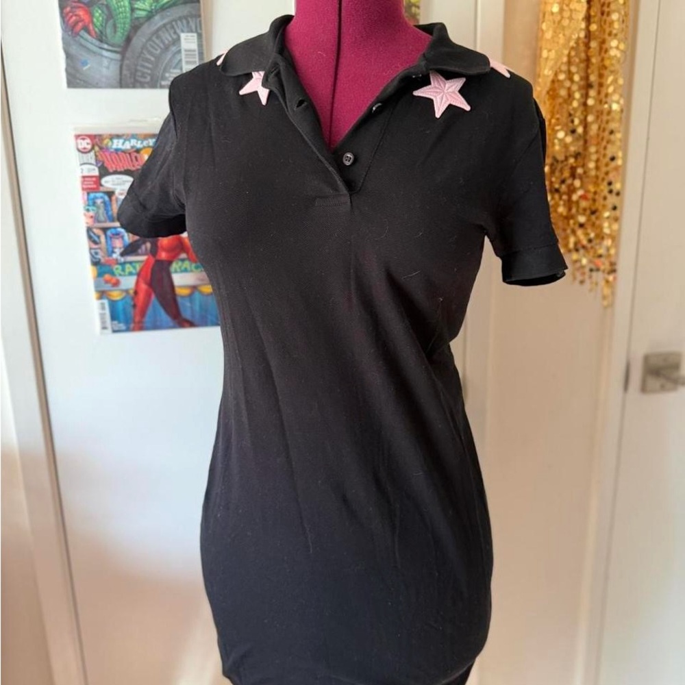 Givenchy appliqué polo-collar ribbed dress in black with pink star detailing